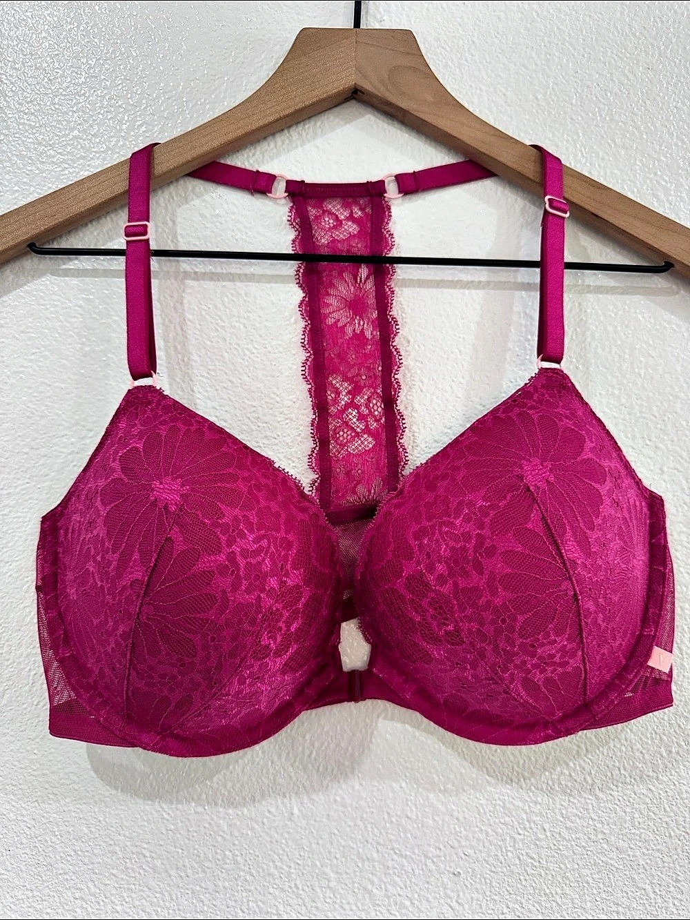 Victoria's Secret Push-Up Bra Floral Lace 38C Like New